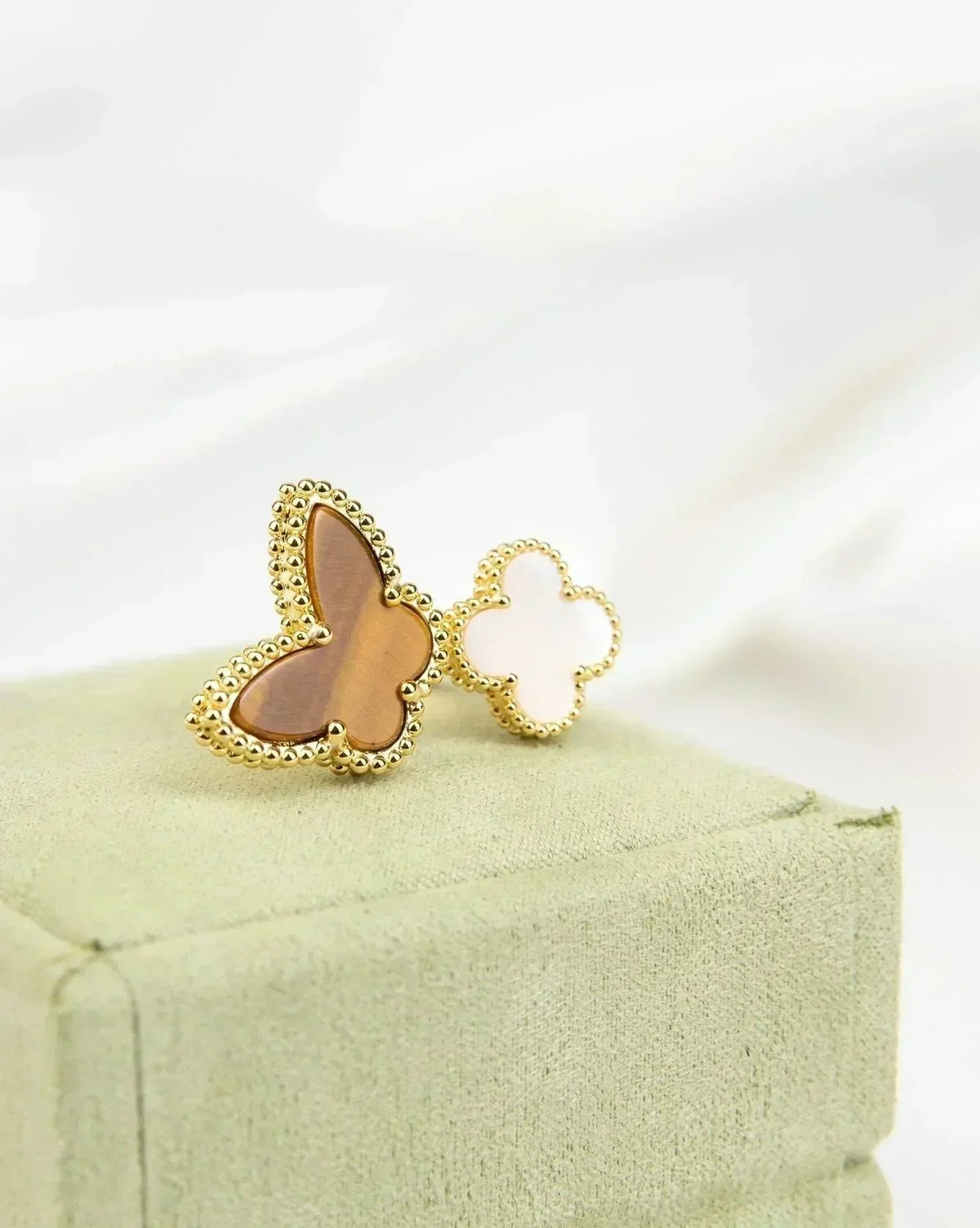 ¡®Lume Jewels¡¯LUCKY BETWEEN THE FINGER RING
