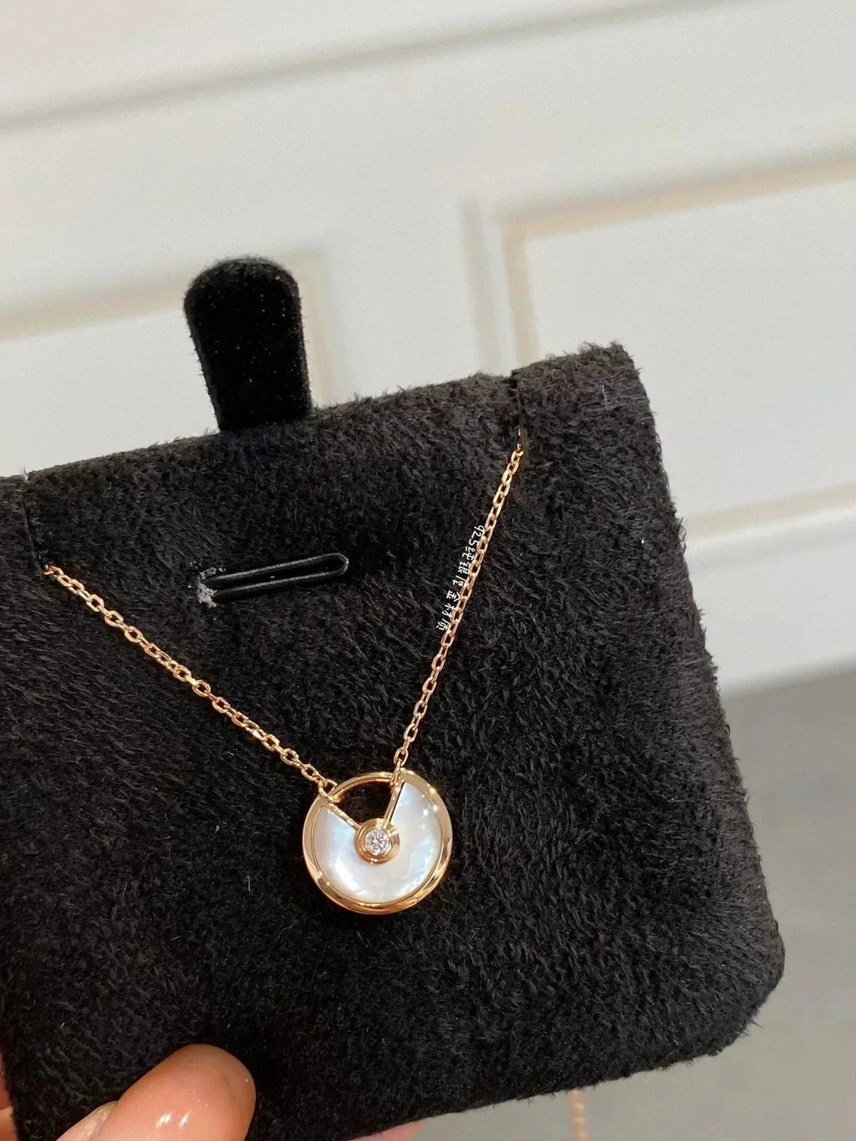 ¡®Lume Jewels¡¯AMULETTE ROSE GOLD MOP NECKLACE