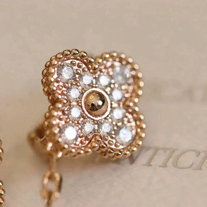 ¡®Lume Jewels¡¯CLOVER MEDIUM 1 MOTIFS FUll DIAMOND EARRINGS