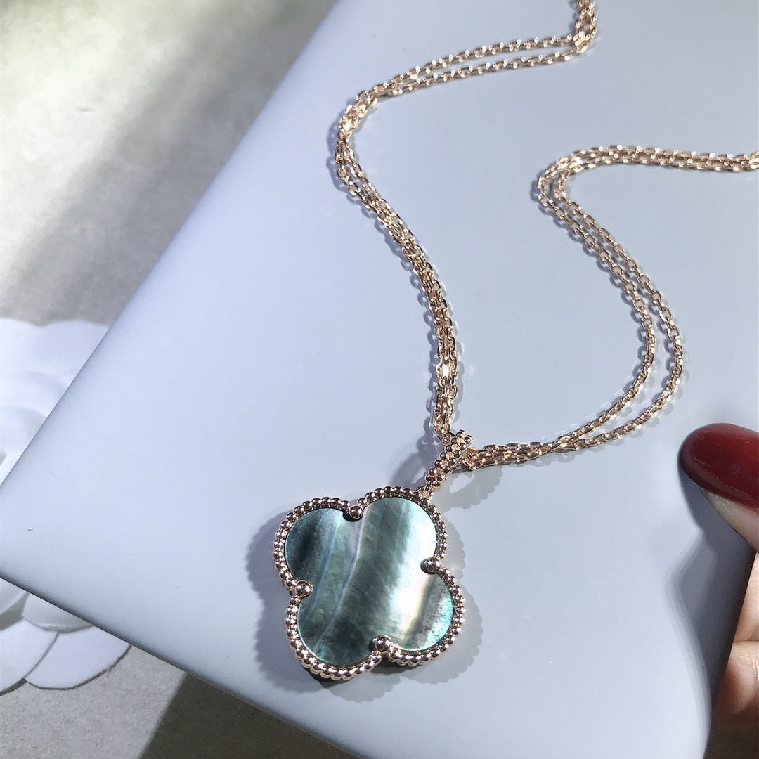 ¡®Lume Jewels¡¯CLOVER 25MM GOLD DARK MOP BIG CLOVER NECKLACE