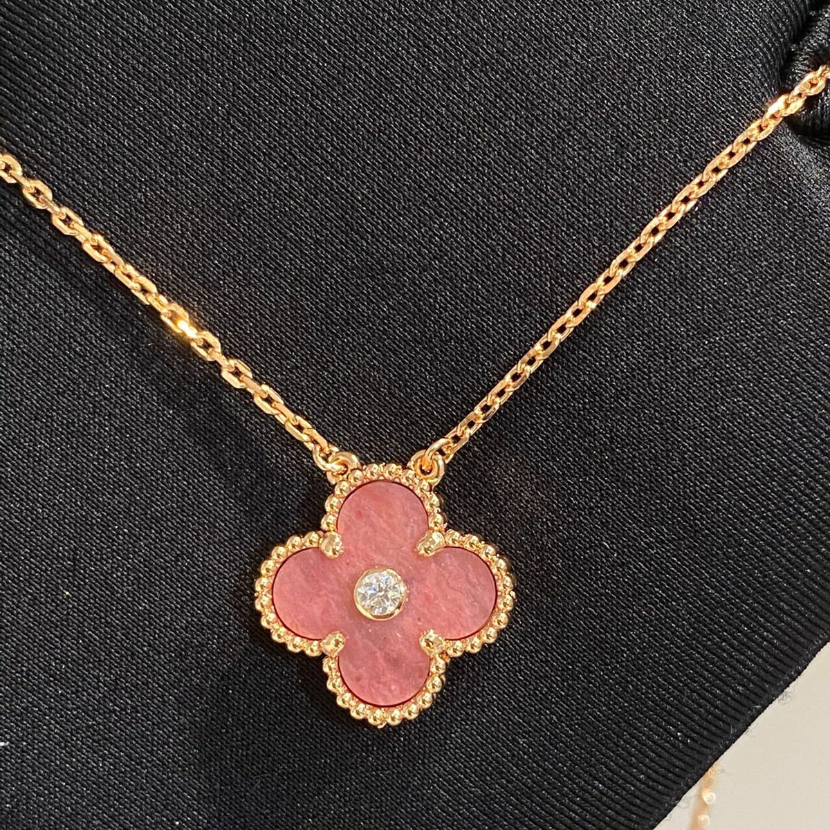 ¡®Lume Jewels¡¯CLOVER 15MM DIAMOND RHODONITE NECKLACE