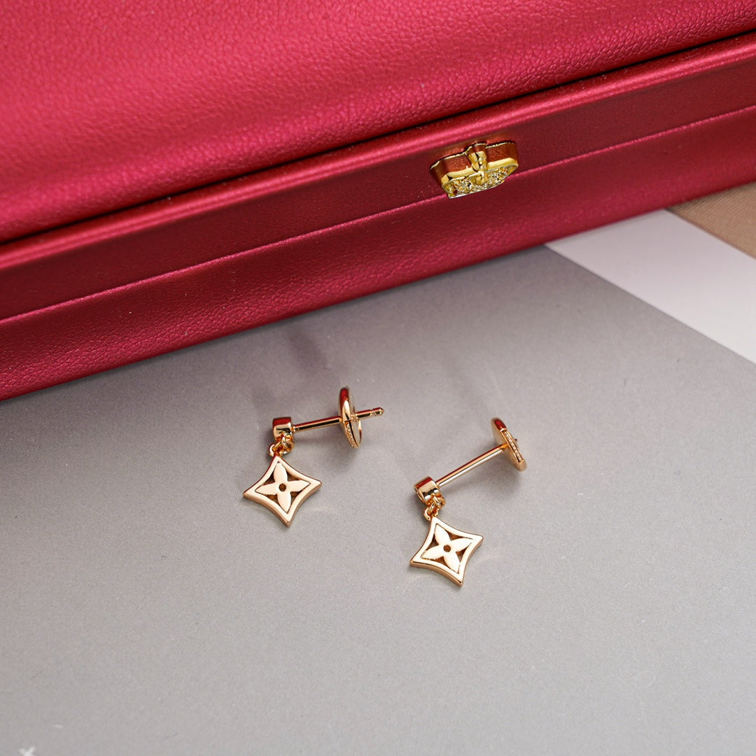 ¡®Lume Jewels¡¯STAR EARRINGS GOLD