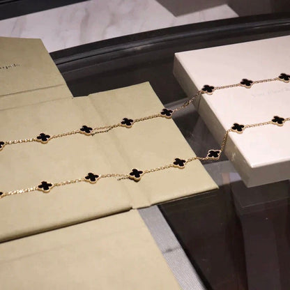 ¡®Lume Jewels¡¯CLOVER 20 MOTIFS ONYX NECKLACE