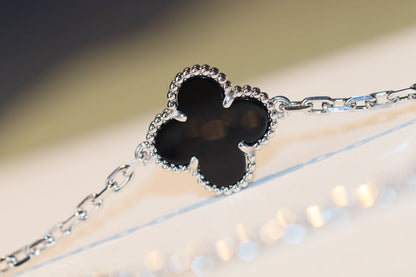 ¡®Lume Jewels¡¯CLOVER 20 MOTIFS ONYX DIAMOND SILVER
