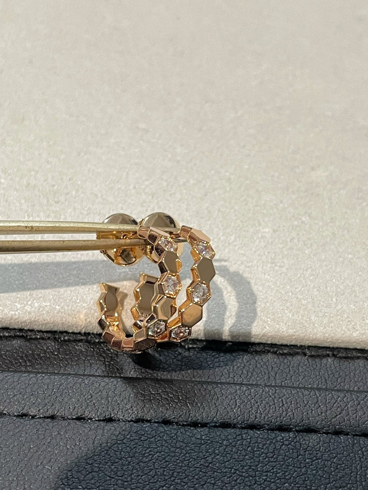 ¡®Lume Jewels¡¯BEE LOVE Earrings GOLD DIAMOND