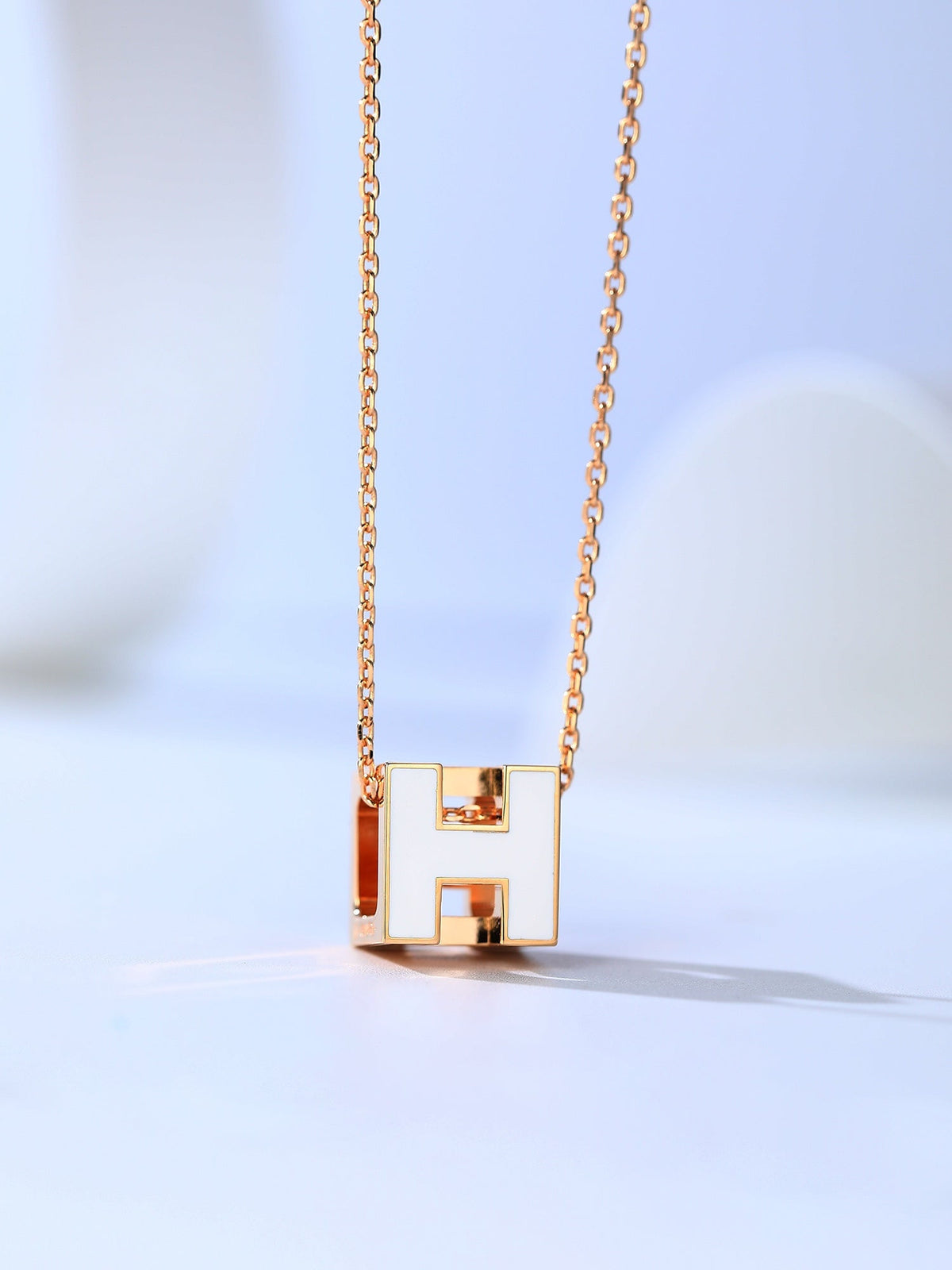 ¡®Lume Jewels¡¯H CAGE PINK GOLD NECKLACE