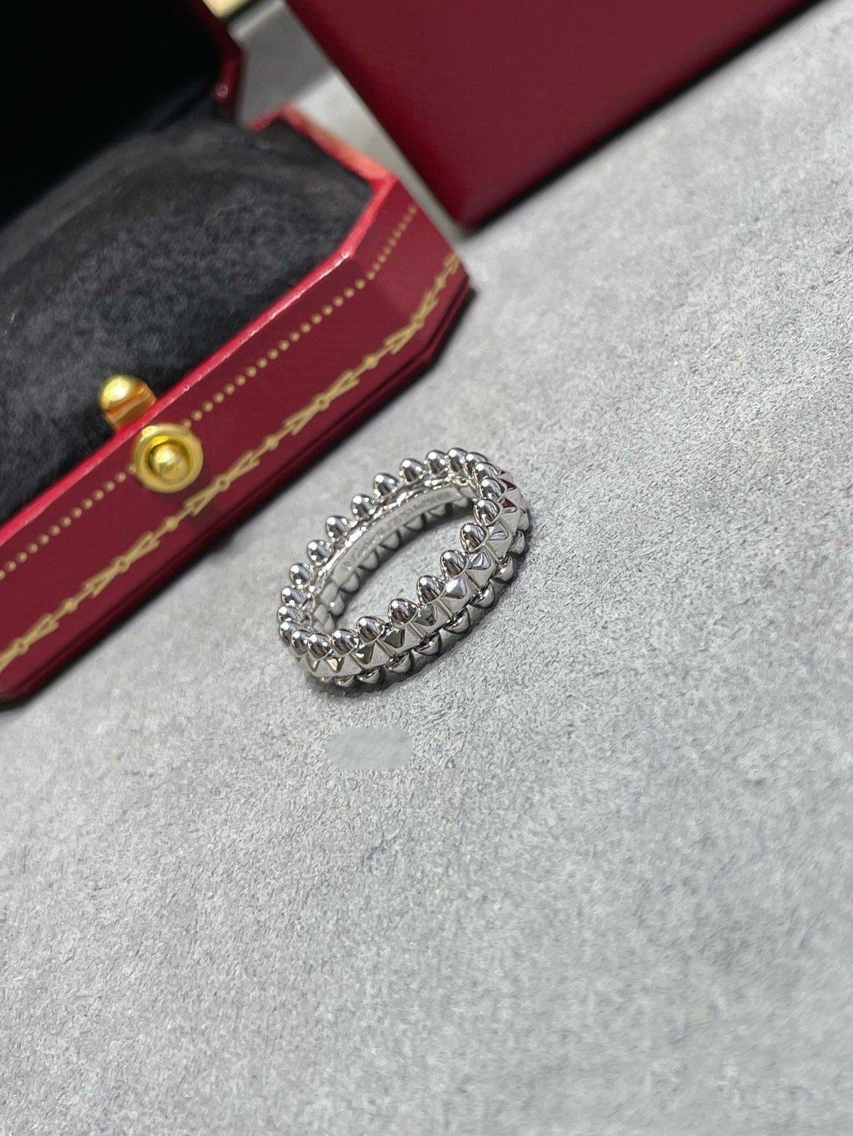 ¡®Lume Jewels¡¯CLASH 5.5MM RING
