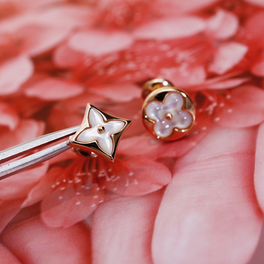¡®Lume Jewels¡¯STAR AND SUN PINK GOLD MOP STUD EARRINGS