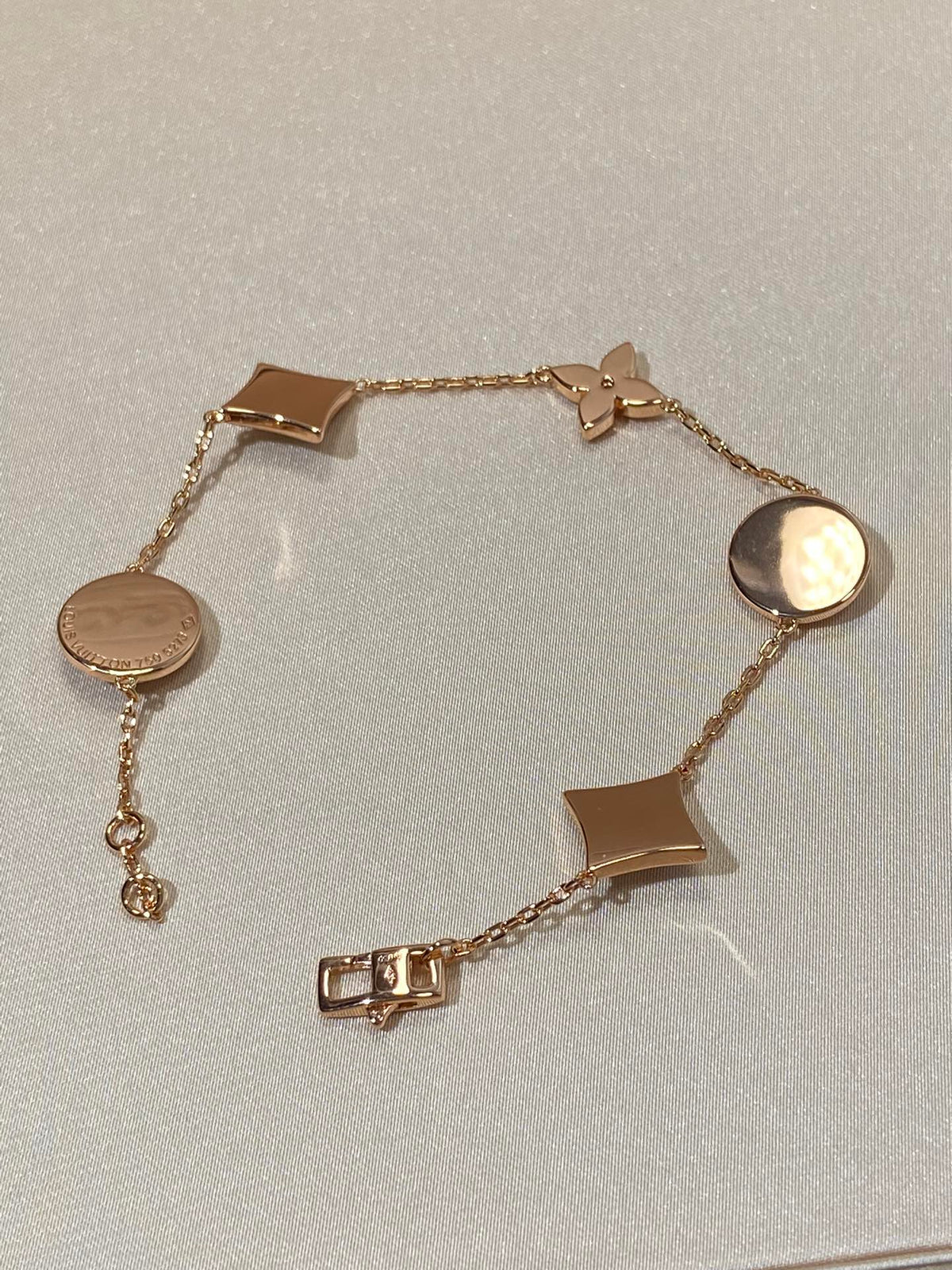 ¡®Lume Jewels¡¯STAR AND SUN 5 MOTIF MOP PINK GOLD BRACELET