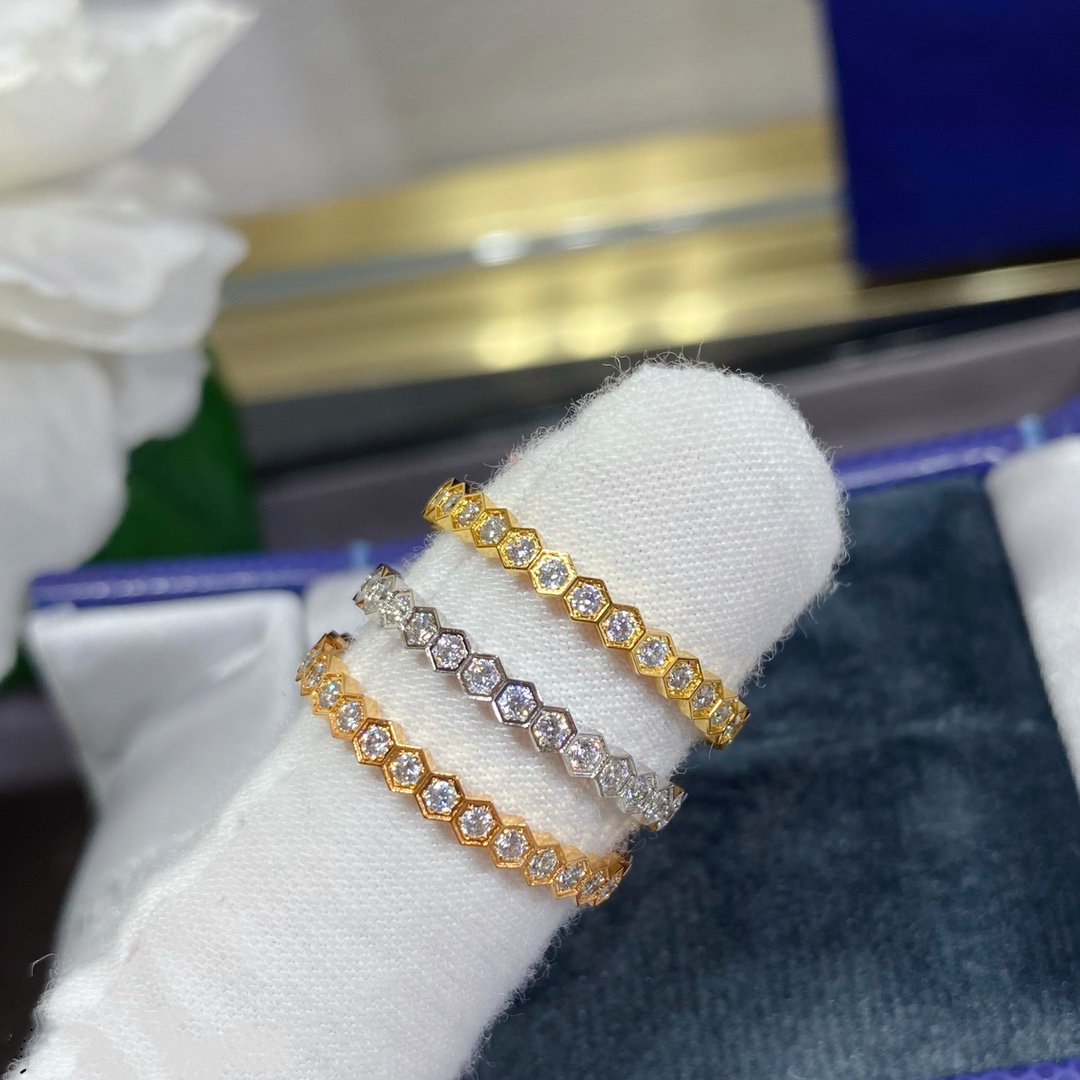 ¡®Lume Jewels¡¯BEE LOVE DIAMOND PAVED SMALL RING
