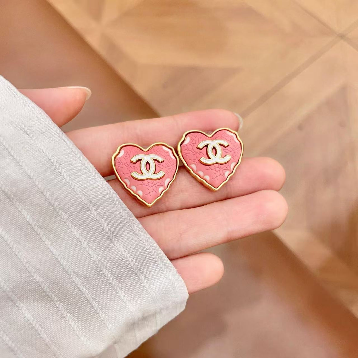 [Lume Jewels] Heart-shaped Necklace & Earring Set