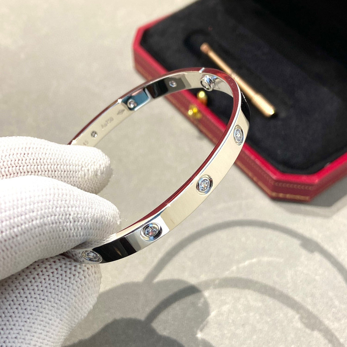 ¡®Lume Jewels¡¯LOVE BRACELET 6.1MM 10 DIAMONDS