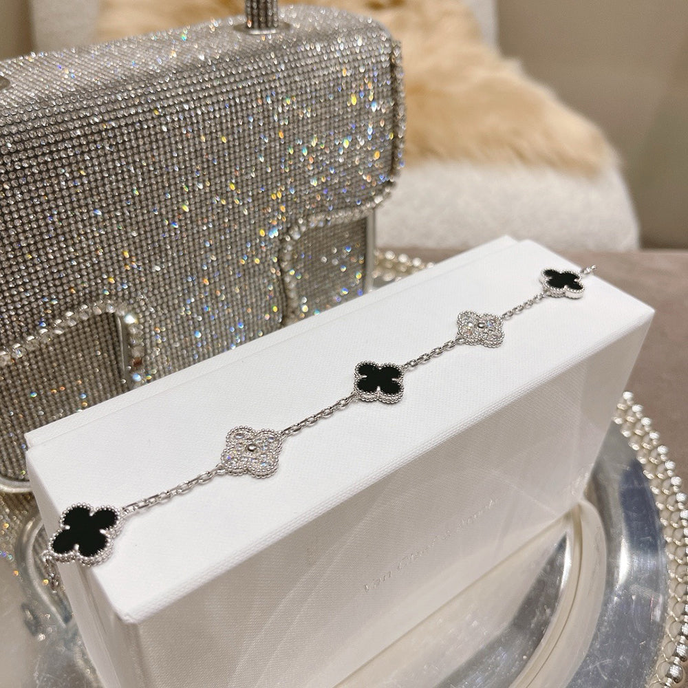 [Lume Jewels]New CLOVER 5 MOTIF ONYXS BRACELET COLLECTION