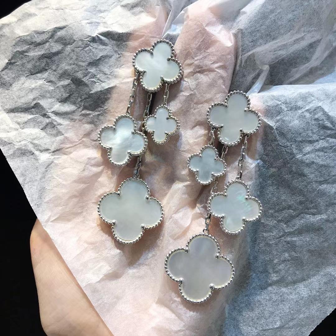 ¡®Lume Jewels¡¯CLOVER EARRINGS WHITE MOP 4 MOTIFS SILVER