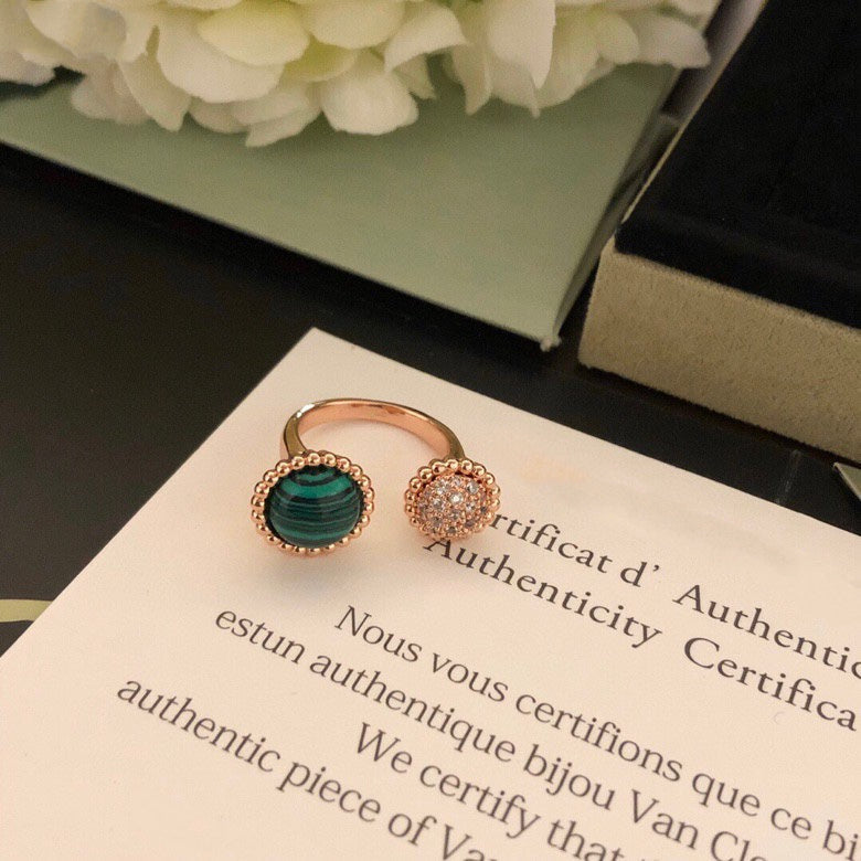 ¡®Lume Jewels¡¯PERLEE COULEURS DIAMOND ROSE GOLD BETWEEN THE FINGER RING